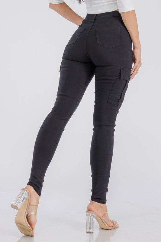 
                  
                    SUPER STRETCH CARGO SKINNY PANTS
                  
                