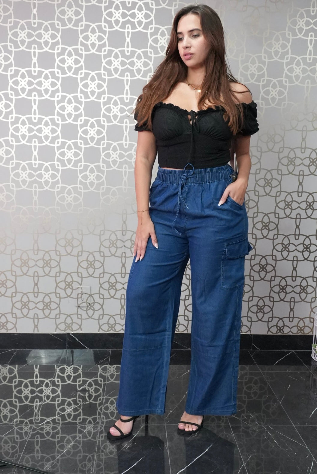 
                  
                    Tencel Cargo Baggy Pants
                  
                