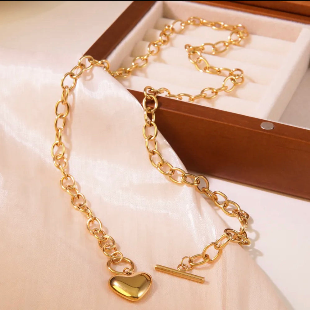 
                  
                    Elegant sexy simple style Heart shape 304 stainless steel 18k gold plated pendant
                  
                
