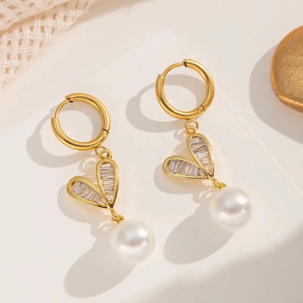
                  
                    Style elegant heart shape 316 stainless pearl zircon inlay jewelry set
                  
                